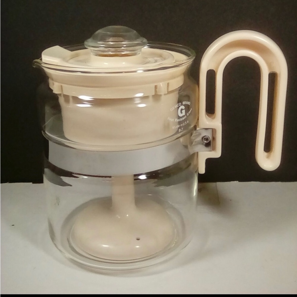 Vintage Gemco brand stovetop coffee pot with lid.